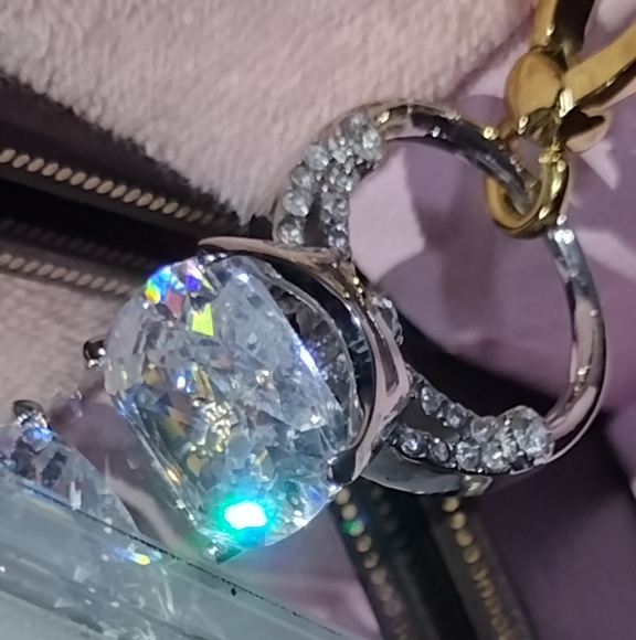 JC Engagement Couture Style! Yes we Courrierd 1 to Regis Hotel NYC, NWT - Picture 8 of 13